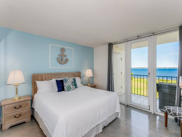 Pensacola Beach Condo 1023963