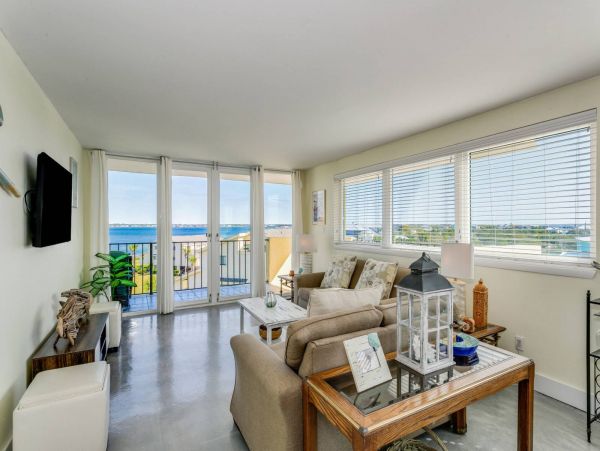 Pensacola Beach Condo 1023963