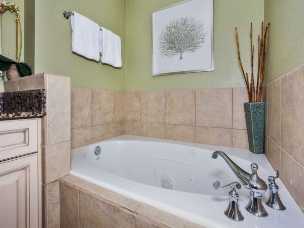 Pensacola Beach Condo 1023964