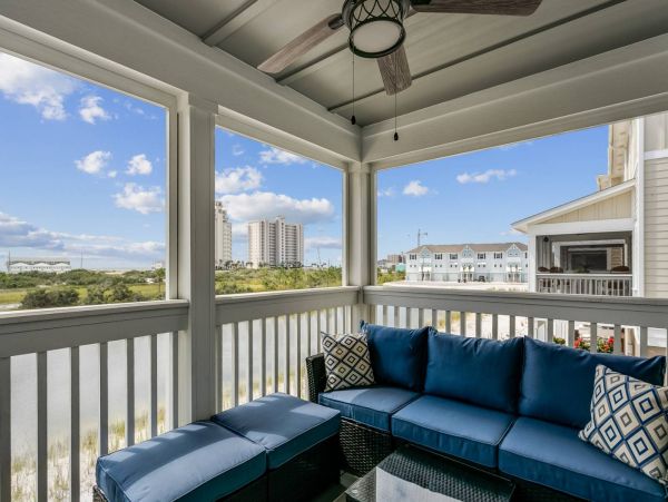 Pensacola Vacation Duplex Three Bedroom Walk to Beach