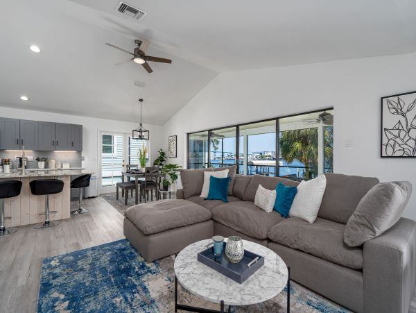 Fort Myers Vacation Pool Home Four Bedroom