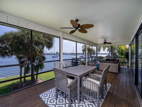 Fort Myers Vacation Pool Home Four Bedroom