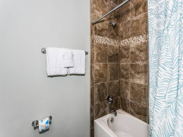 Pensacola Beach Condo 1023998