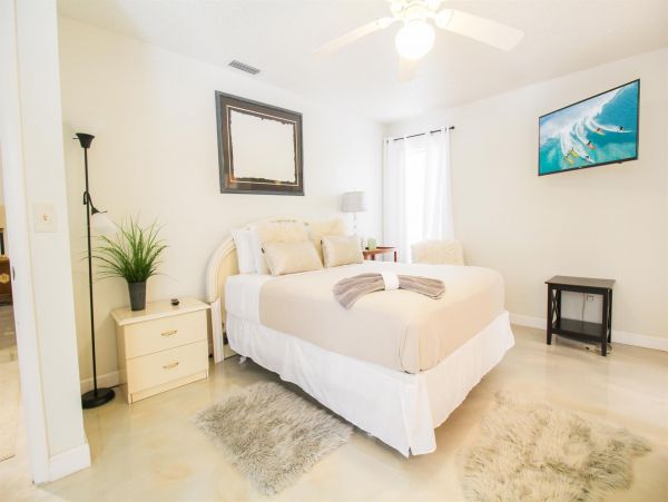 Sarasota Home 1024007