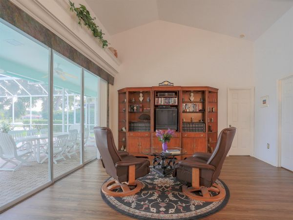 Sarasota Home 1024010