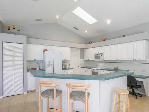 Sarasota Home 1024010