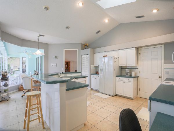 Sarasota Home 1024010