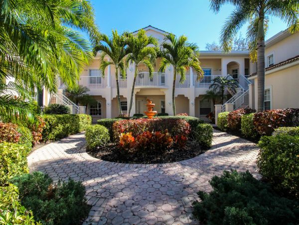 Lovely 2 Bedroom Vacation Rental in Sarasota
