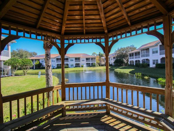 Lovely 2 Bedroom Vacation Rental in Sarasota