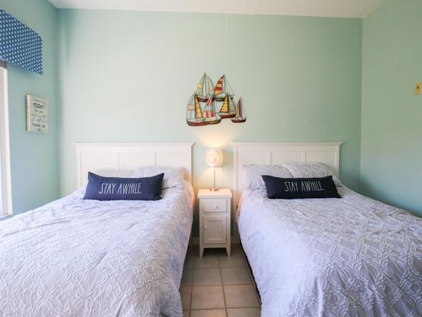 Lovely 2 Bedroom Vacation Rental in Sarasota