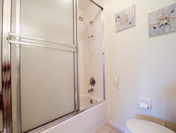 Lovely 2 Bedroom Vacation Rental in Sarasota