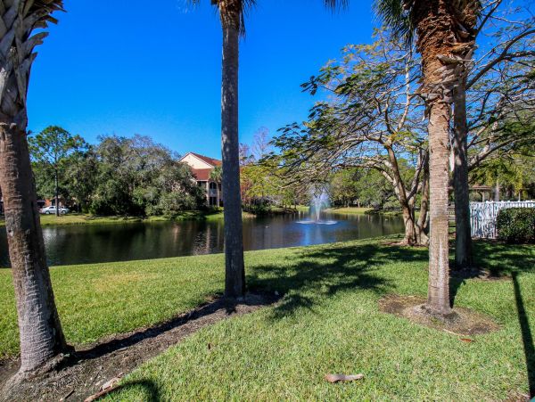 Lovely 2 Bedroom Vacation Rental in Sarasota