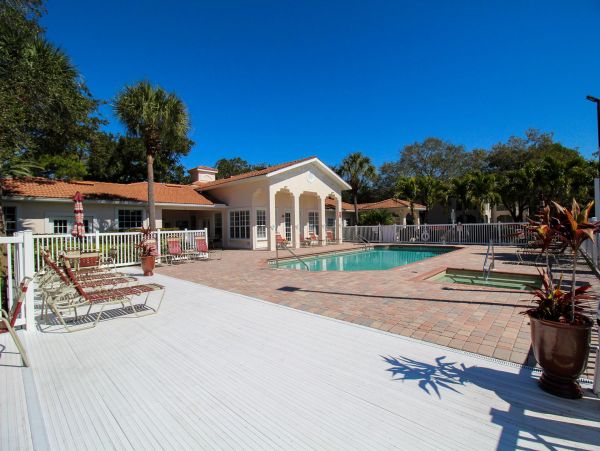 Lovely 2 Bedroom Vacation Rental in Sarasota
