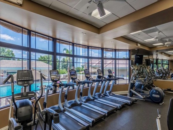 Sarasota Vacation Rental: Family-Friendly Lakefront Condo