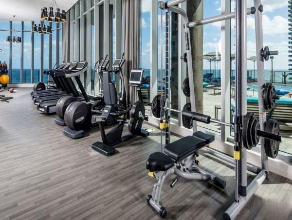 Hollywood, FL Vacation Rental with Ocean Views and Amenities