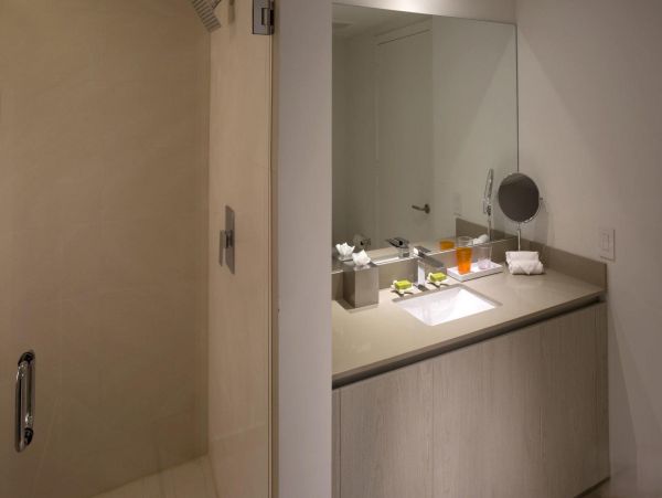 Hollywood, FL Vacation Rental with Ocean Views and Amenities