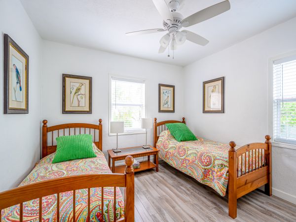 Hollywood Home 1024042