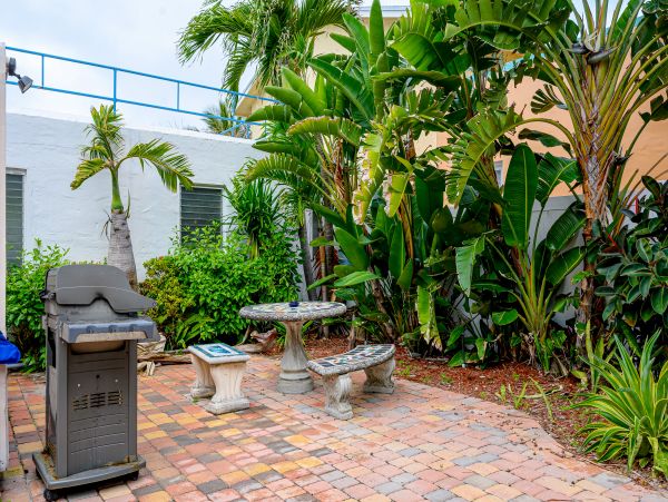 Hollywood Home 1024042