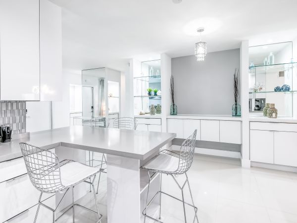 Hollywood Home 1024043