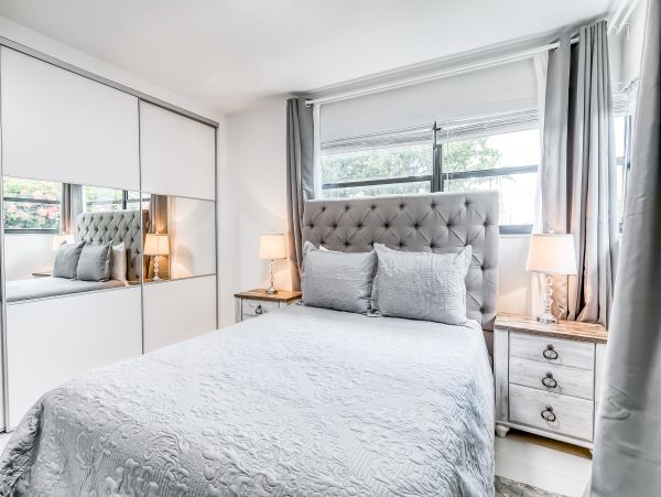 Hollywood Home 1024043