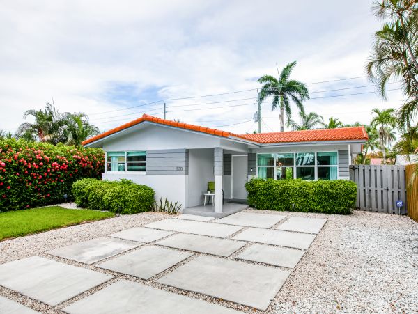 Hollywood Home 1024043