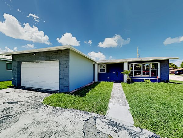 Hollywood Home 1024044