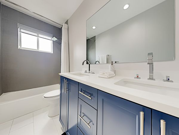 Hollywood Home 1024044