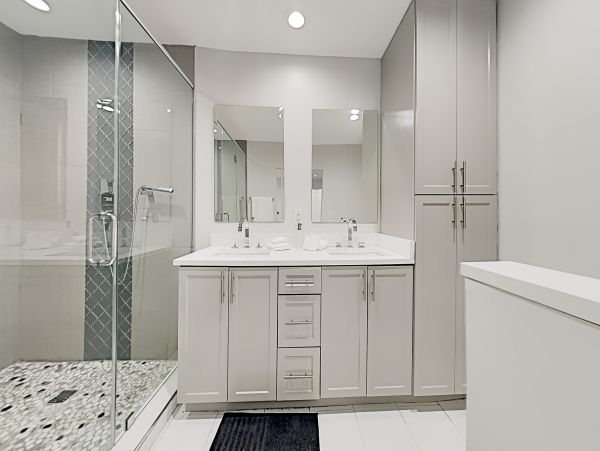 Hollywood Home 1024044