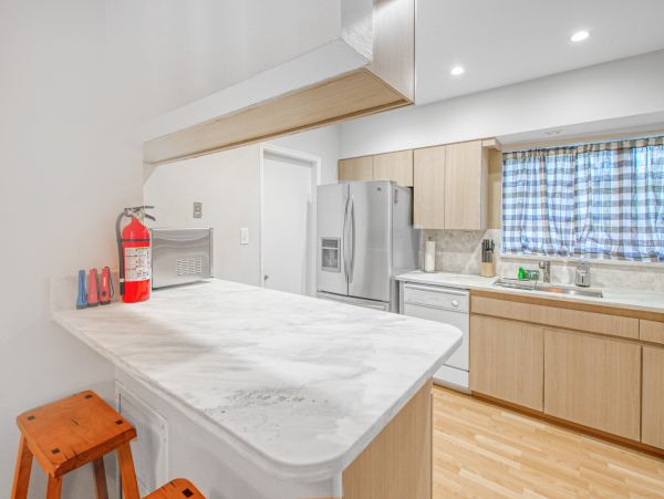 Lovely 3 Bedroom Home with Pool in Hollywood FL