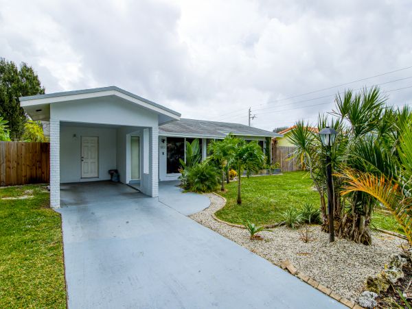 Hollywood Home 1024046