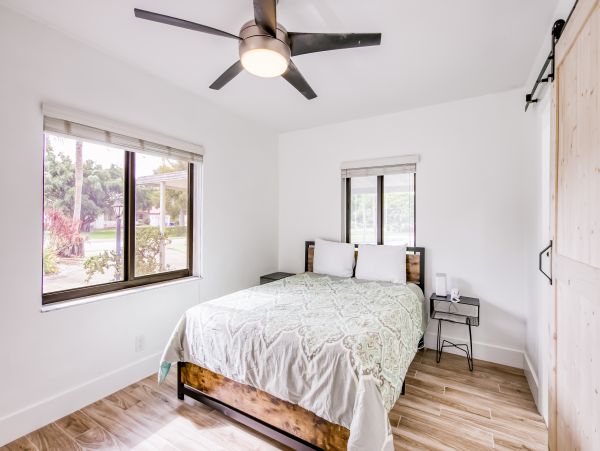 Hollywood Home 1024047