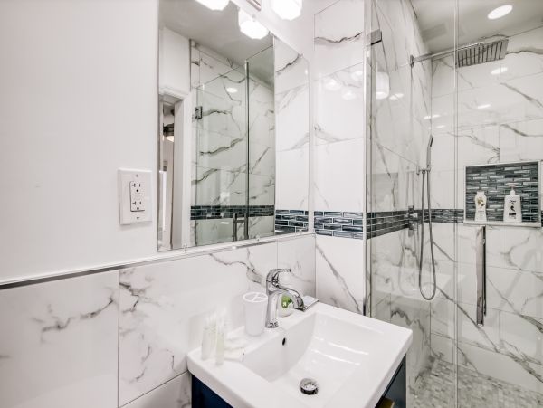 Hollywood Home 1024047