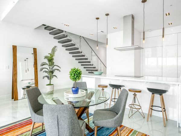 Hollywood Home 1024048