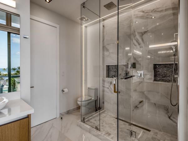 Hollywood Home 1024048