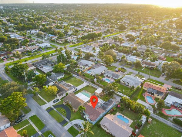 Hollywood Home 1024049