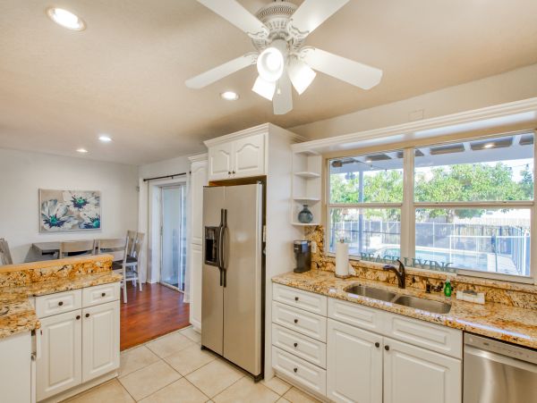 Hollywood Home 1024050