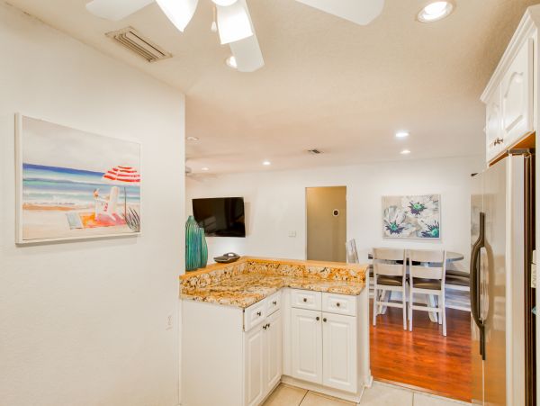 Hollywood Home 1024050