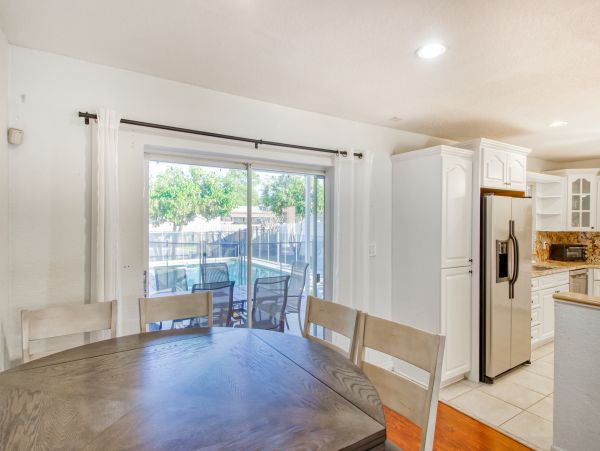 Hollywood Home 1024050