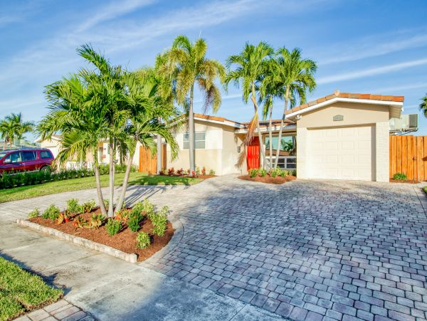 Hollywood Home 1024050