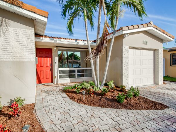 Hollywood Home 1024050