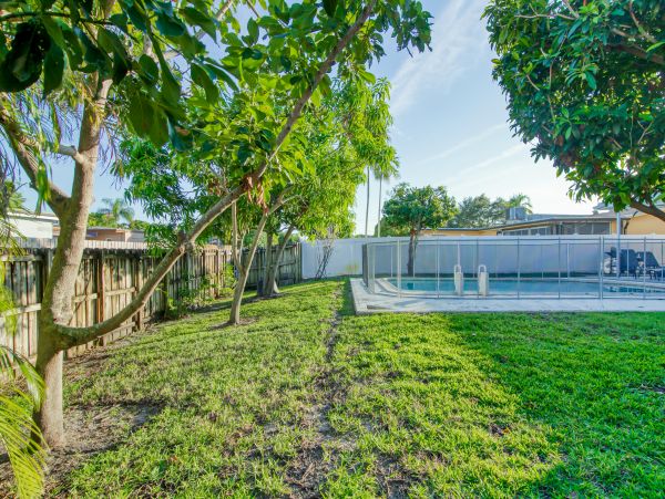 Hollywood Home 1024050