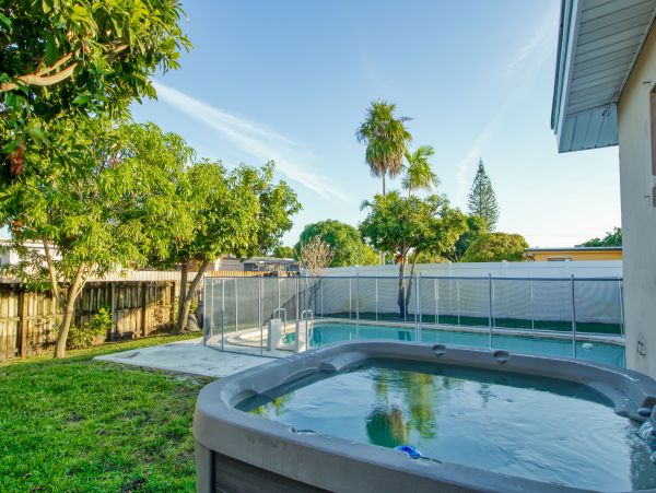 Hollywood Home 1024050