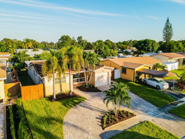 Hollywood Home 1024050