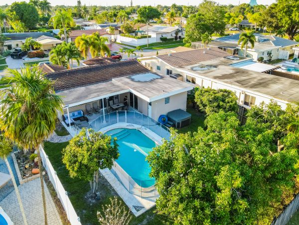 Hollywood Home 1024050