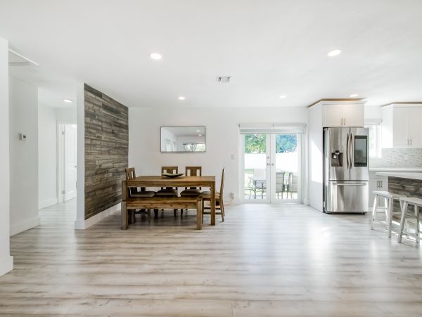 Hollywood Home 1024051
