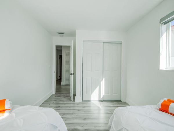 Hollywood Home 1024051