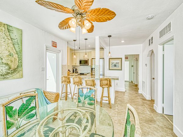 Hollywood Home 1024052