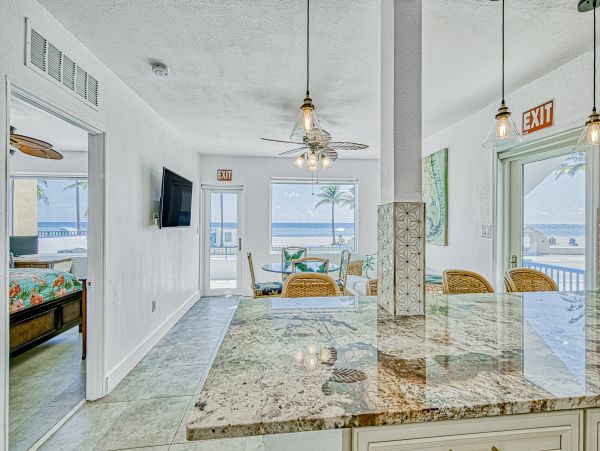 Hollywood Home 1024052