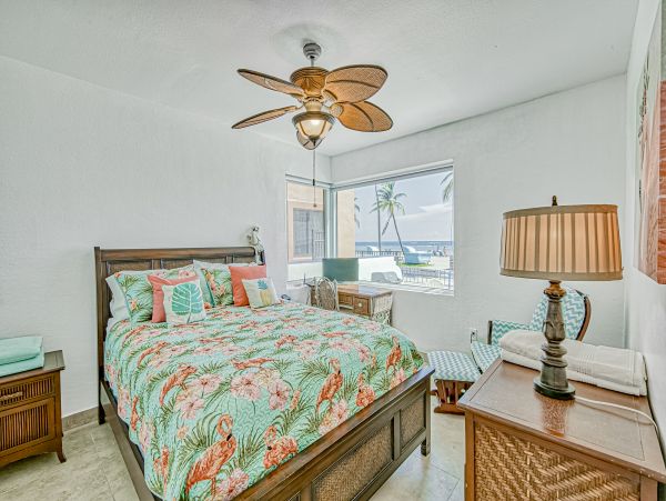 Hollywood Home 1024052