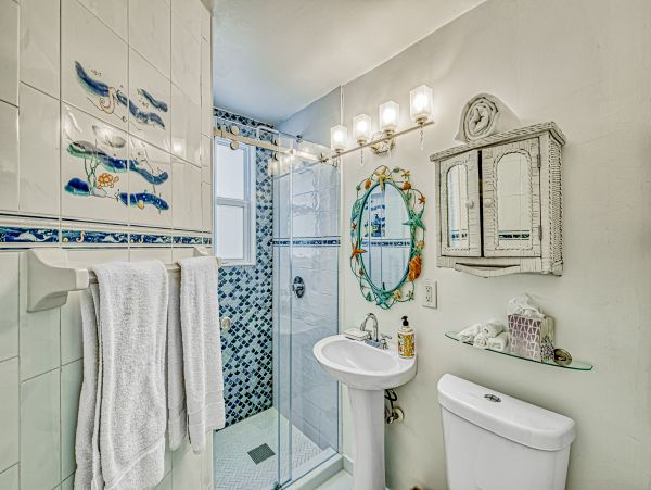 Hollywood Home 1024052